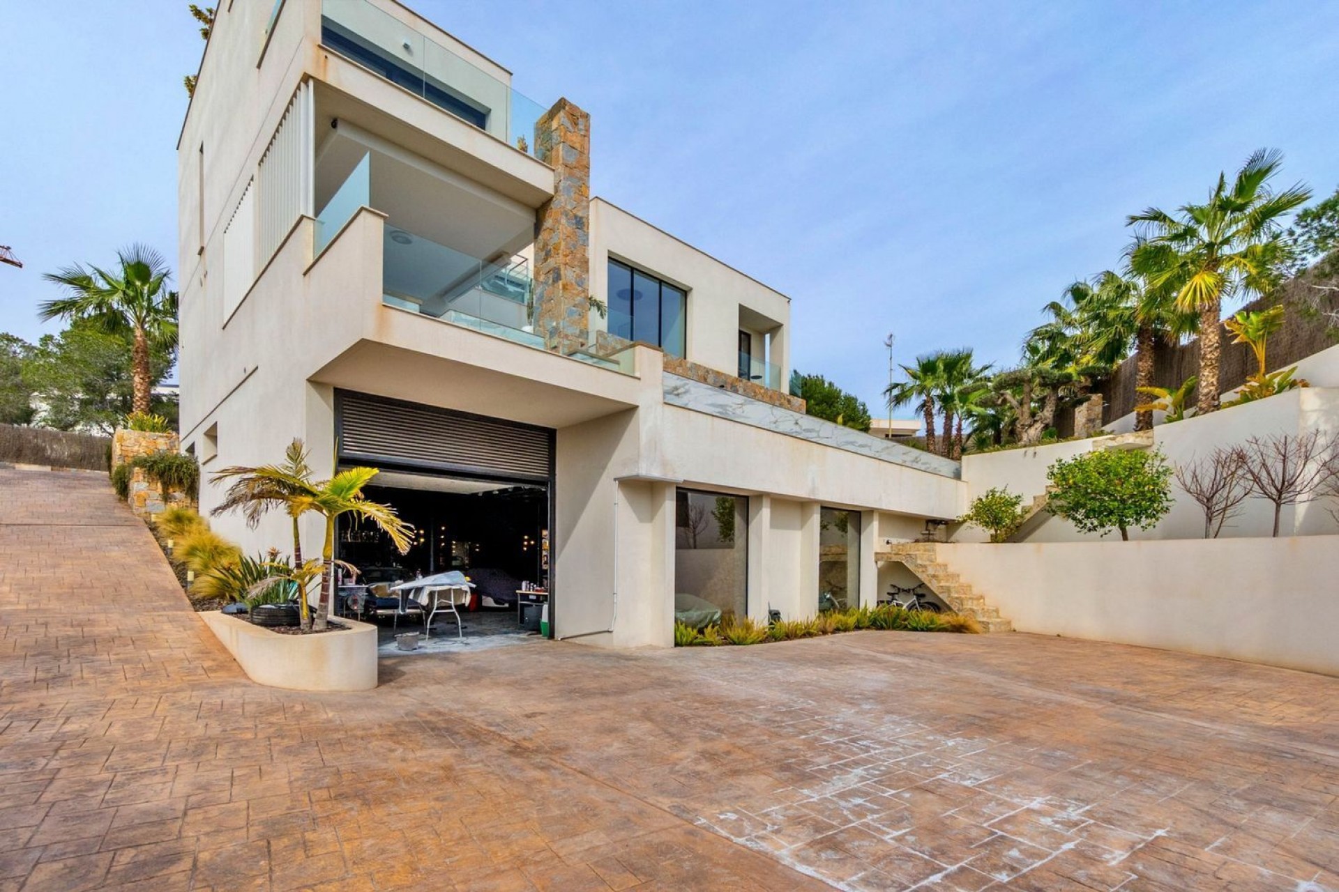 Resale - Villa -
Orihuela - Las Colinas Golf