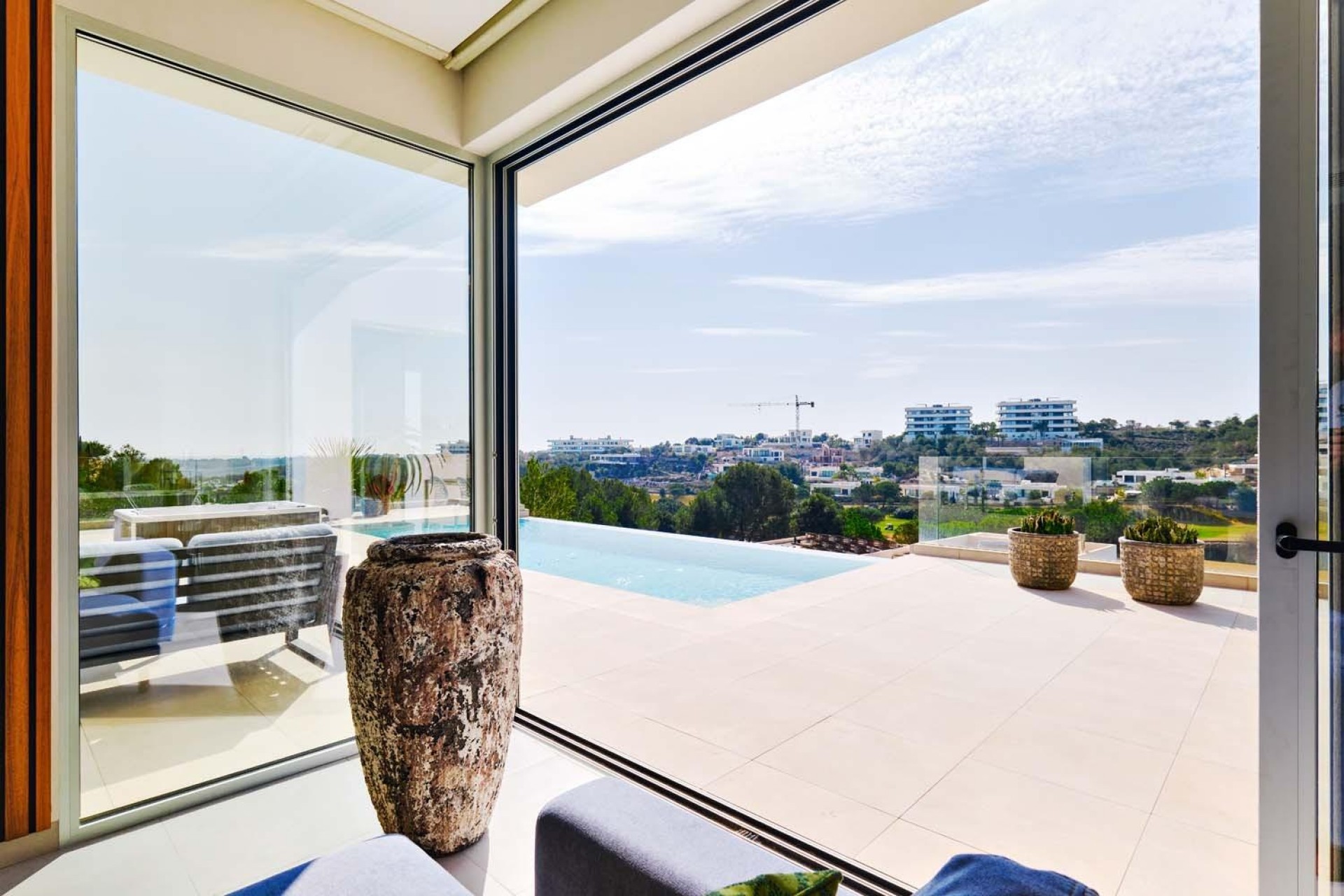 Resale - Villa -
Orihuela - Las Colinas Golf