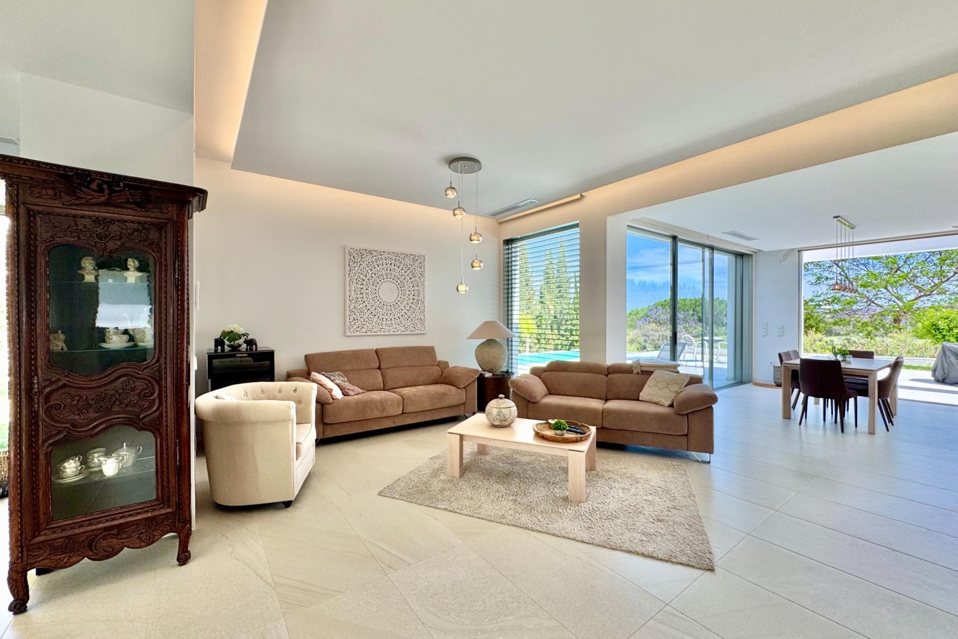 Resale - Villa -
Orihuela - Las Colinas Golf