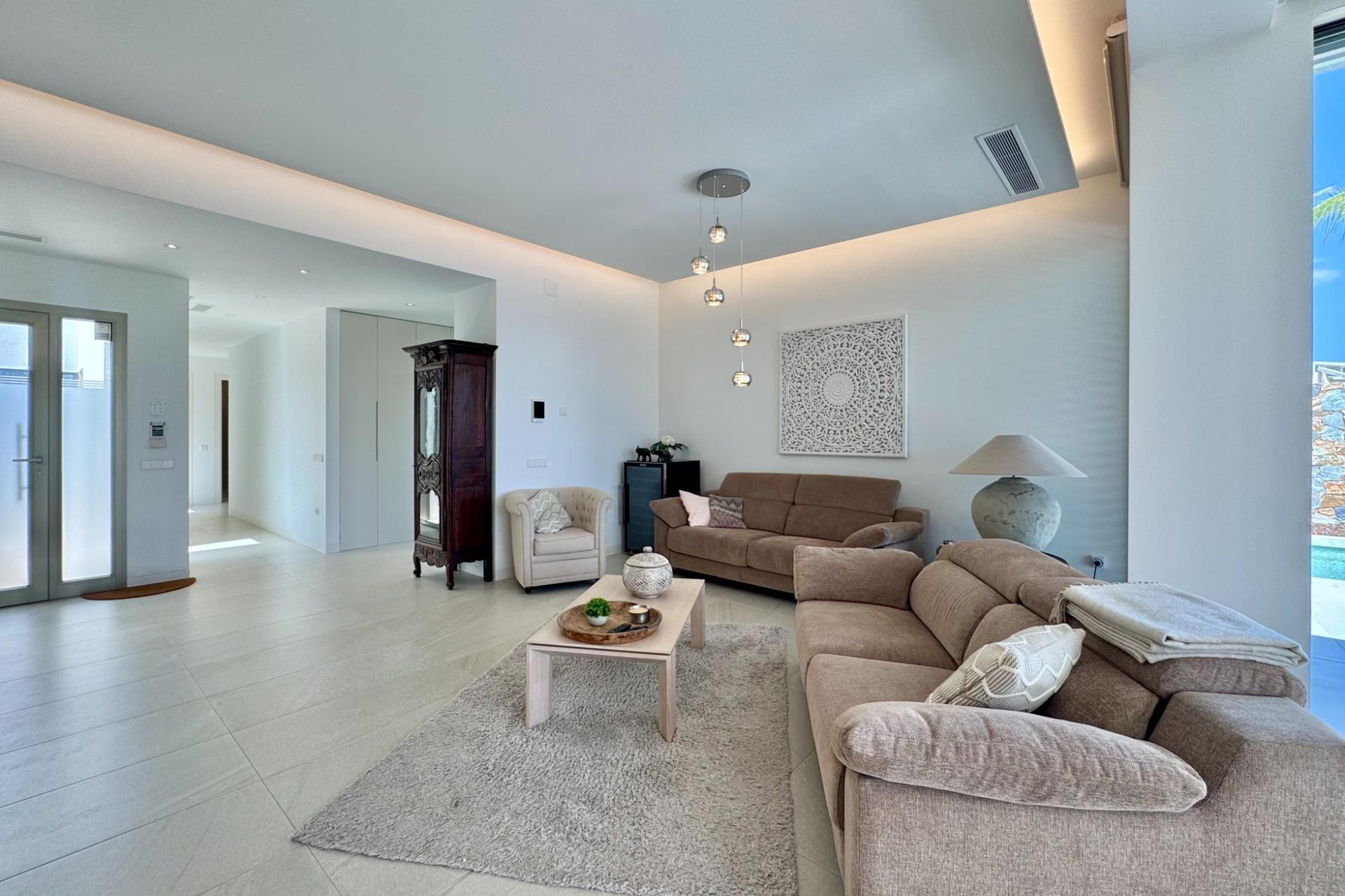 Resale - Villa -
Orihuela - Las Colinas Golf