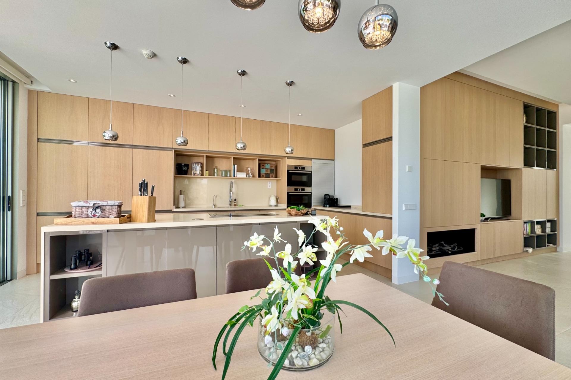 Resale - Villa -
Orihuela - Las Colinas Golf