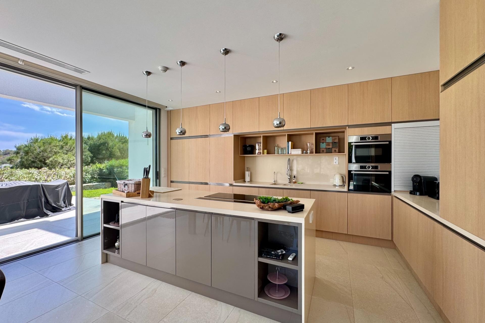 Resale - Villa -
Orihuela - Las Colinas Golf