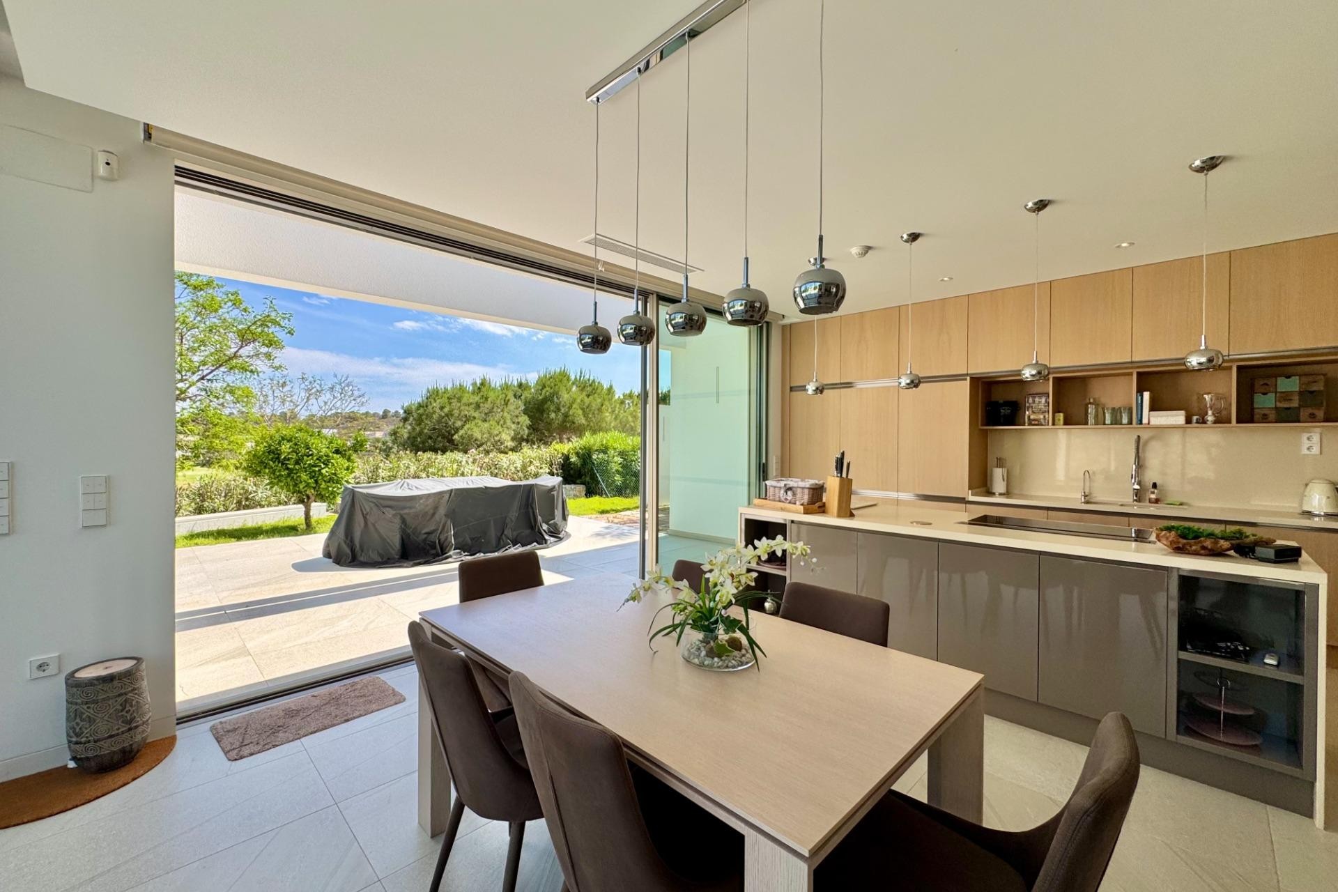 Resale - Villa -
Orihuela - Las Colinas Golf
