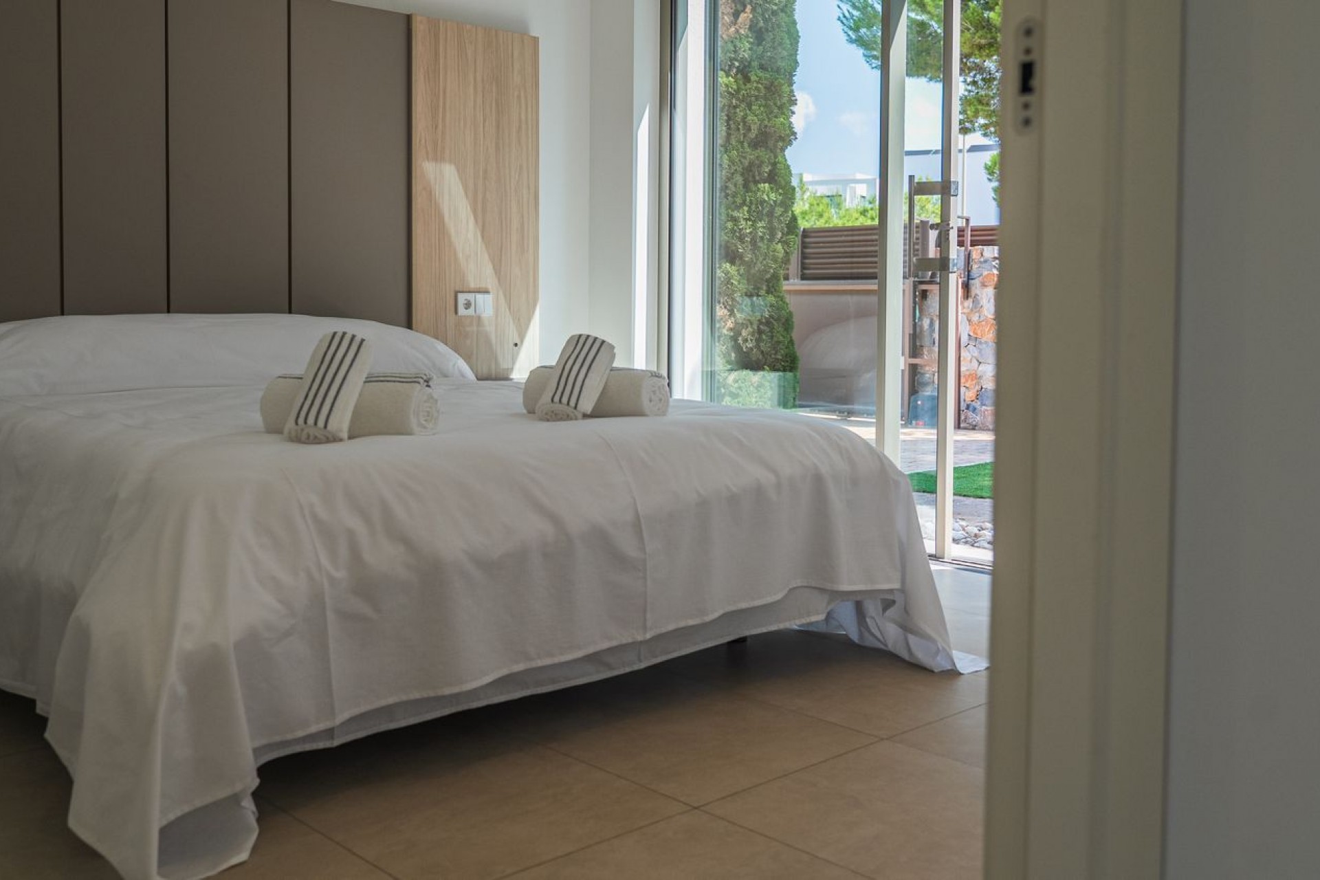 Resale - Villa -
Orihuela - Las Colinas Golf