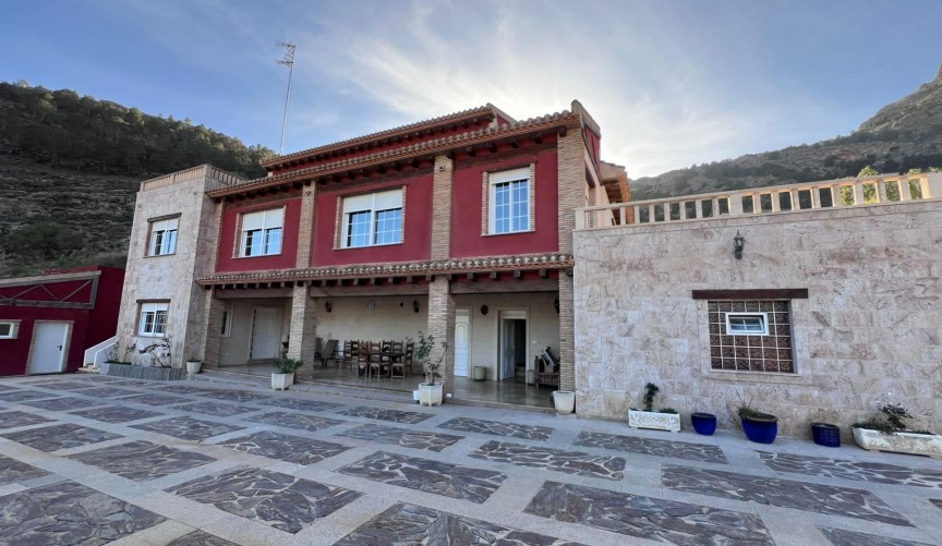 Resale - Villa -
Orihuela - Raiguero De Bonanza