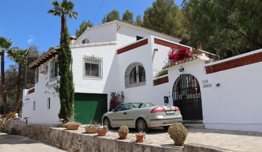 Resale - Villa -
Pedreguer - Inland