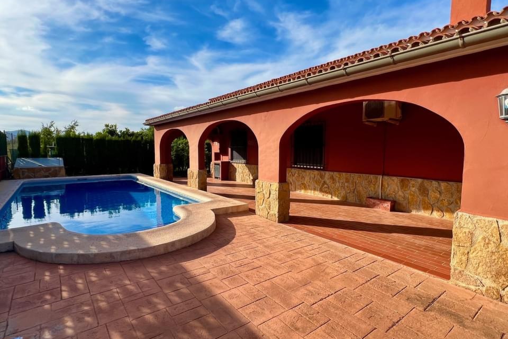 Resale - Villa -
Pedreguer - Inland