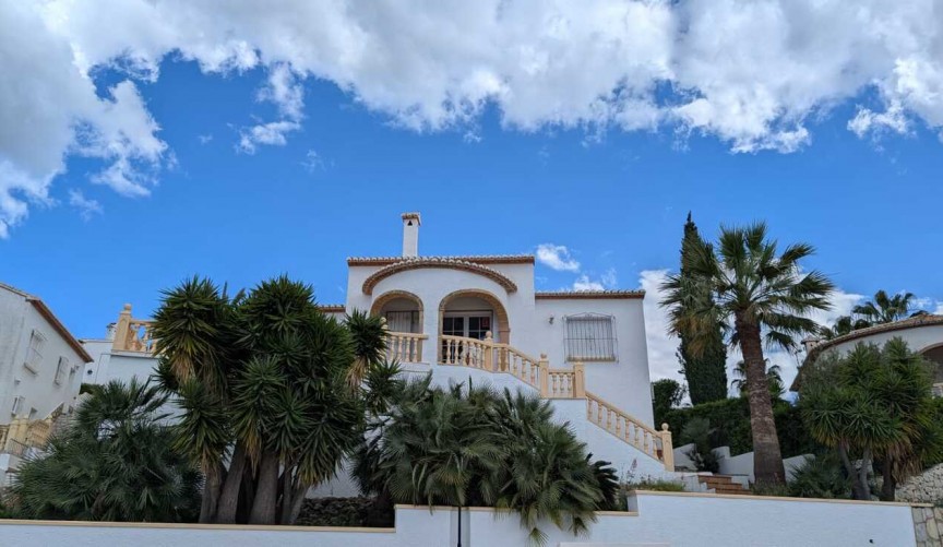 Resale - Villa -
Pedreguer - Inland