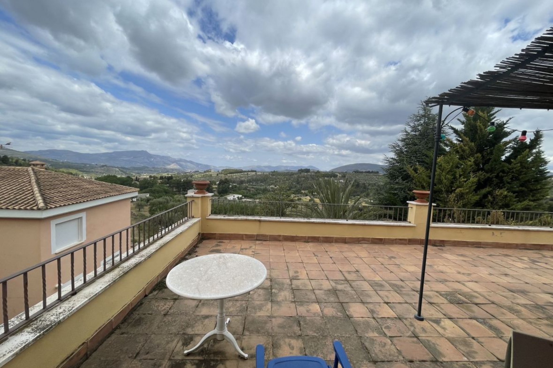 Resale - Villa -
Penaguila - Inland