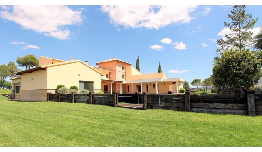 Resale - Villa -
Penaguila - Inland