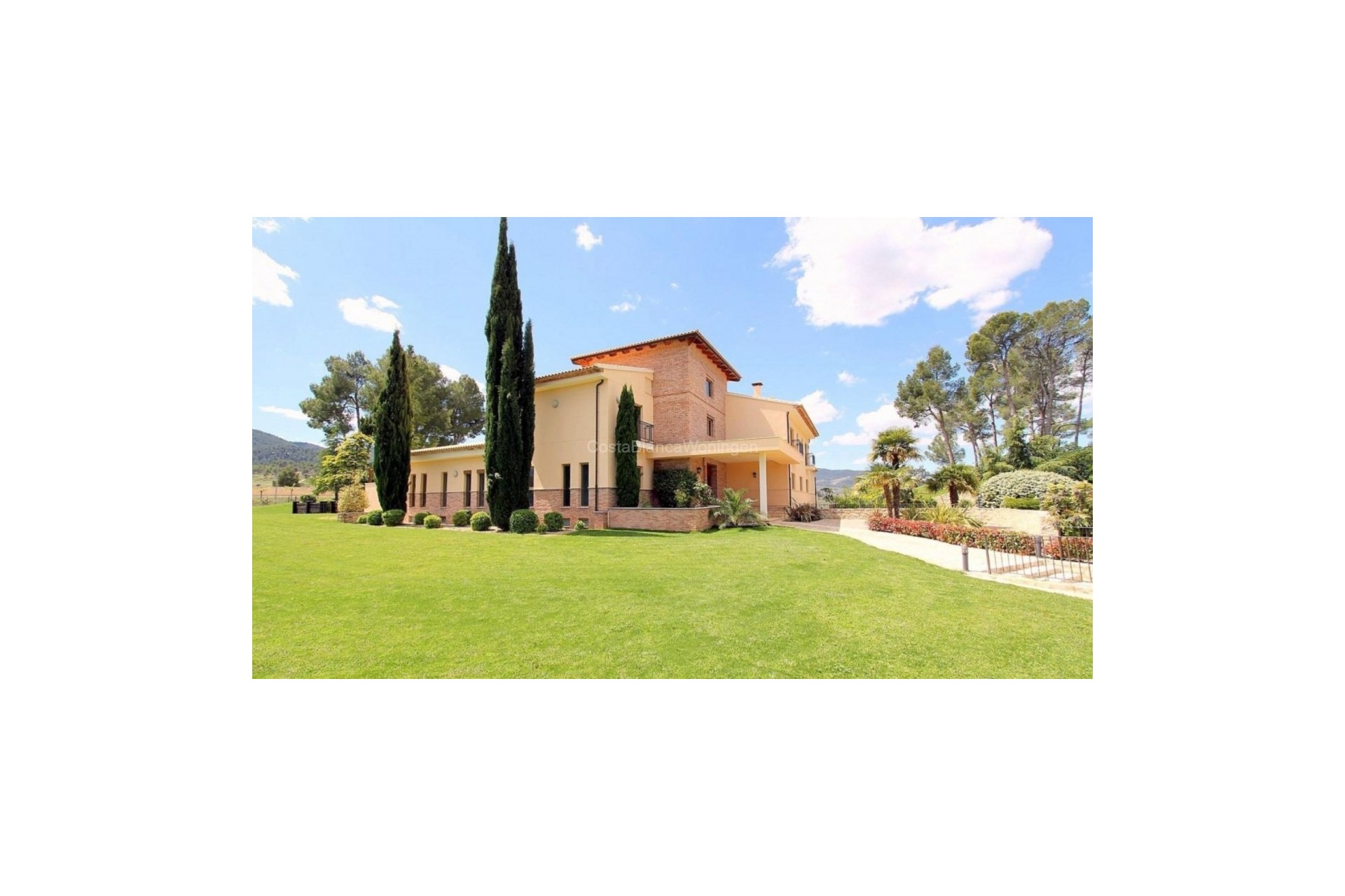 Resale - Villa -
Penaguila - Inland