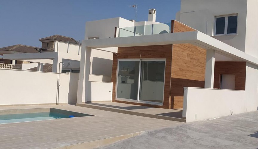Resale - Villa Penthouse -
Torrevieja - aguas nuevas