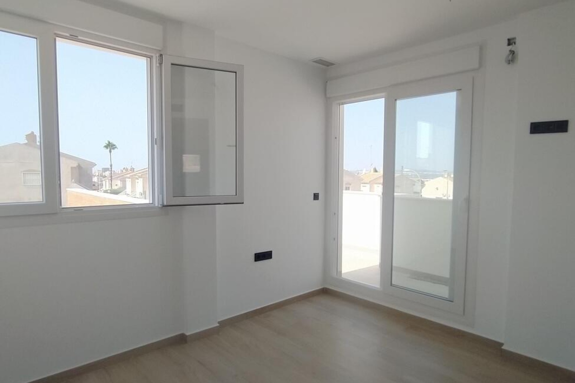 Resale - Villa Penthouse -
Torrevieja - aguas nuevas