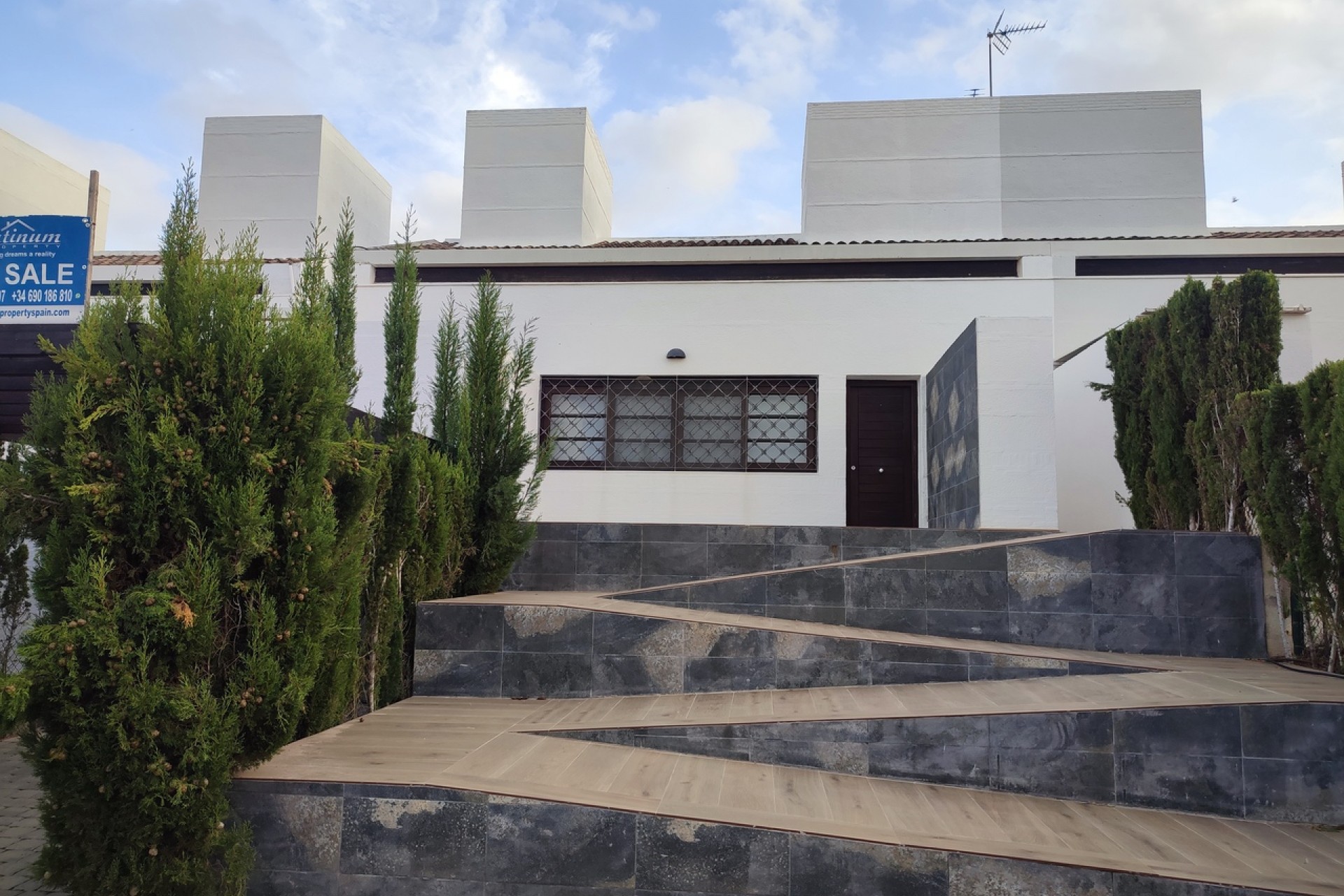 Resale - Villa -
Peraleja Golf - Inland