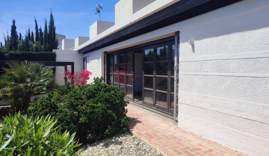 Resale - Villa -
Peraleja Golf - Inland