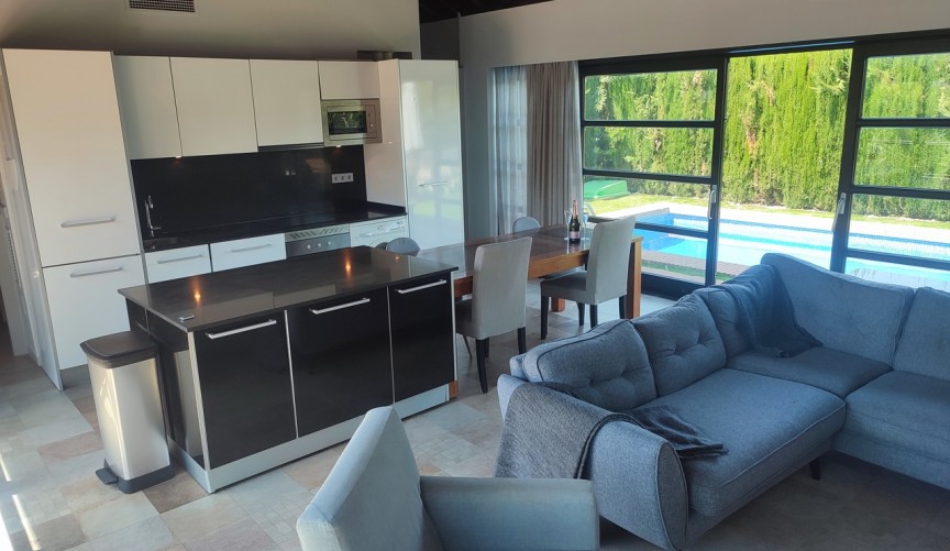 Resale - Villa -
Peraleja Golf - Inland