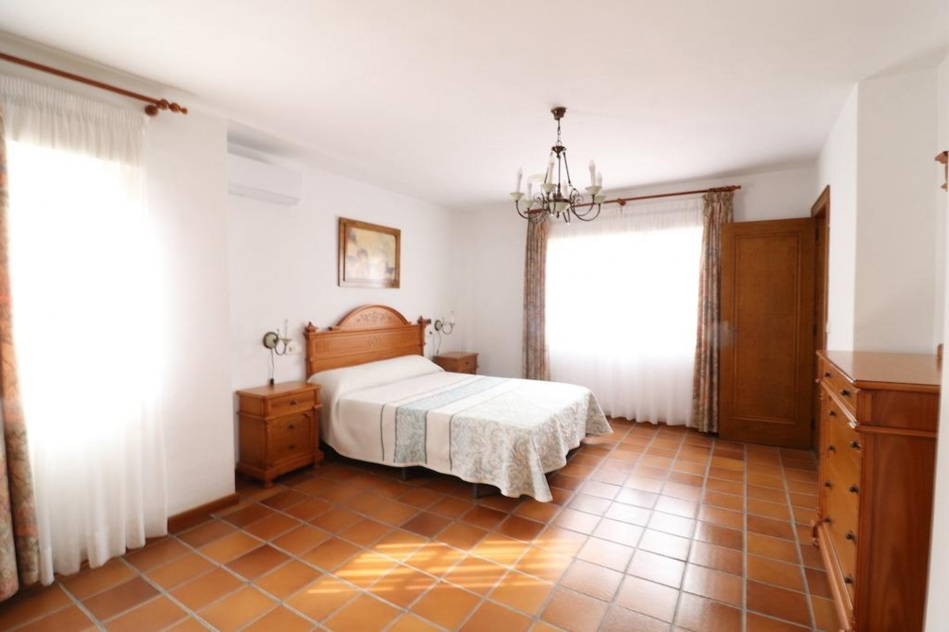 Resale - Villa -
Pilar de la Horadada - Costa Blanca