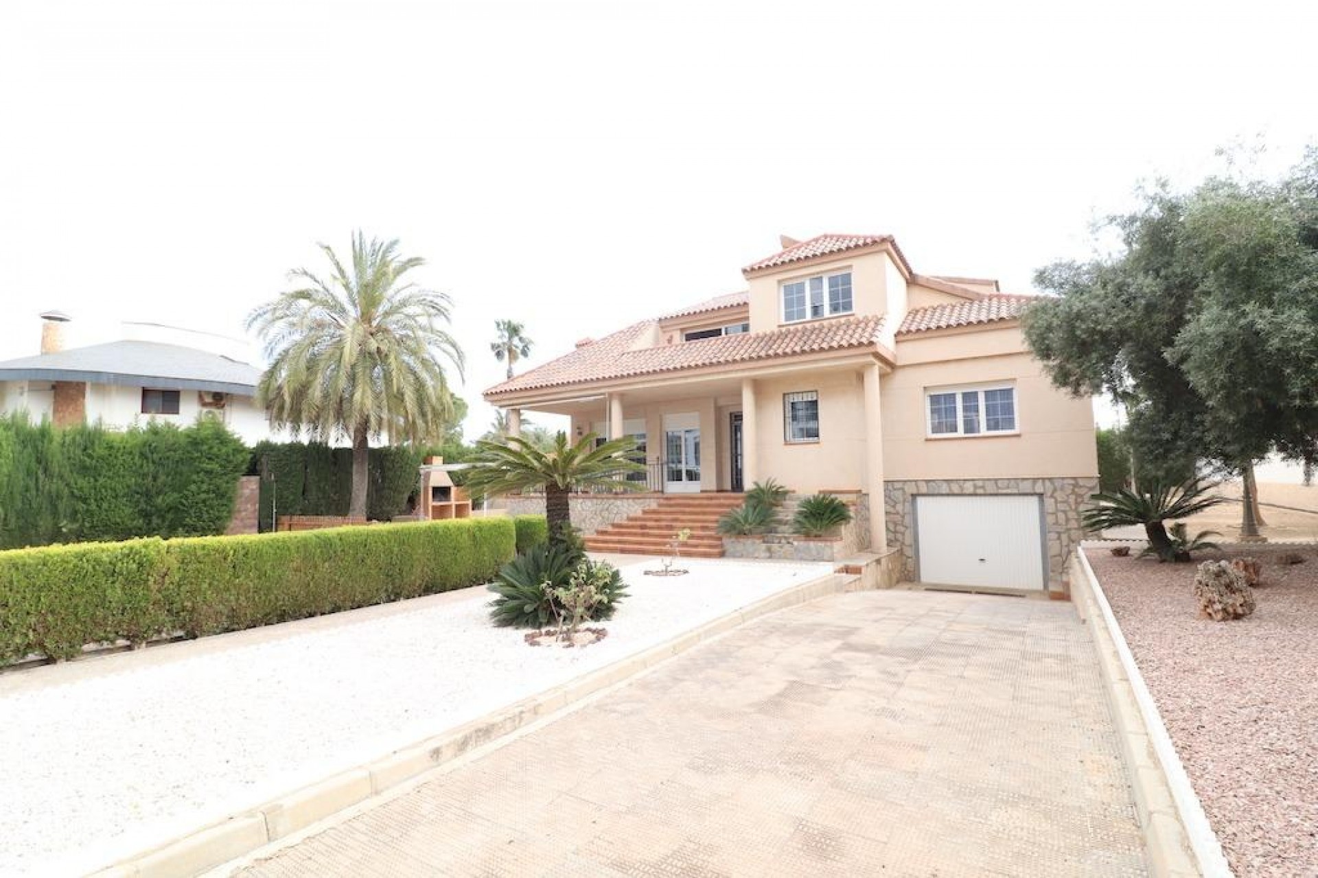 Resale - Villa -
Pilar de la Horadada - Costa Blanca