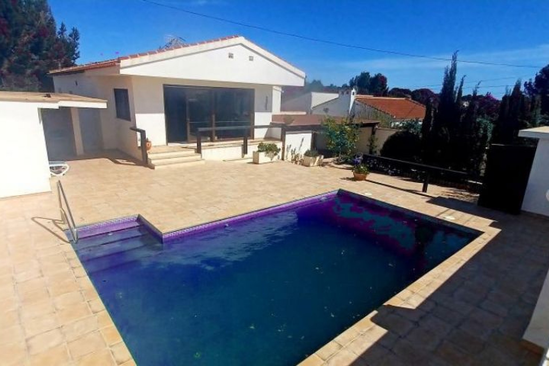 Resale - Villa -
Pilar de la Horadada - Costa Blanca