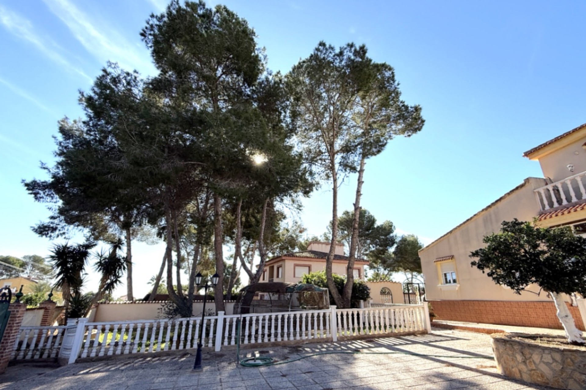 Resale - Villa -
Pilar de la Horadada - Costa Blanca