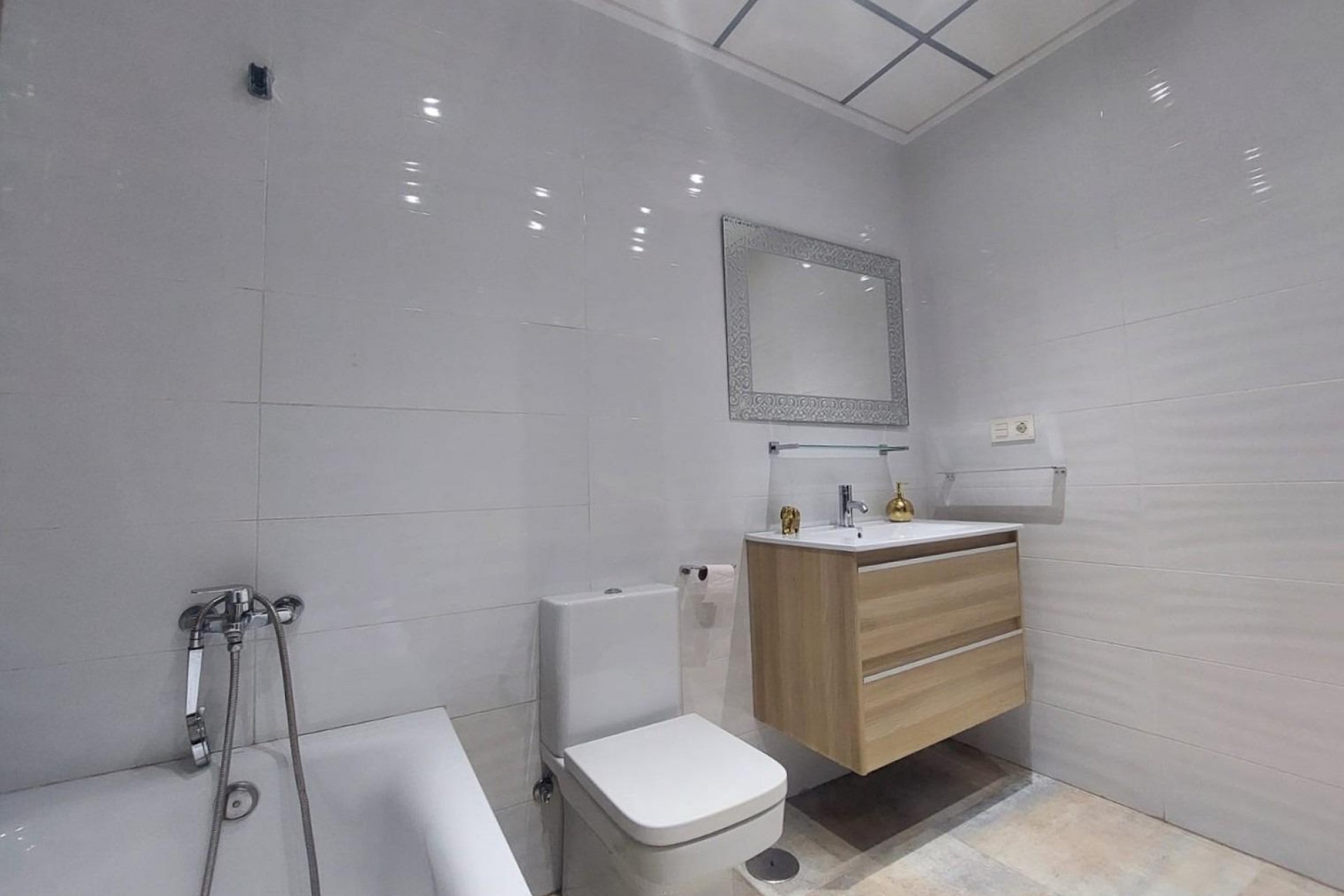 Resale - Villa -
Pilar de la Horadada - Costa Blanca