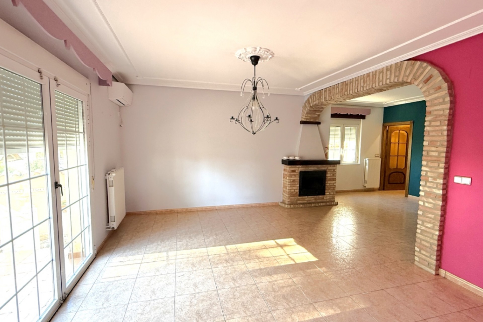 Resale - Villa -
Pilar de la Horadada - Costa Blanca