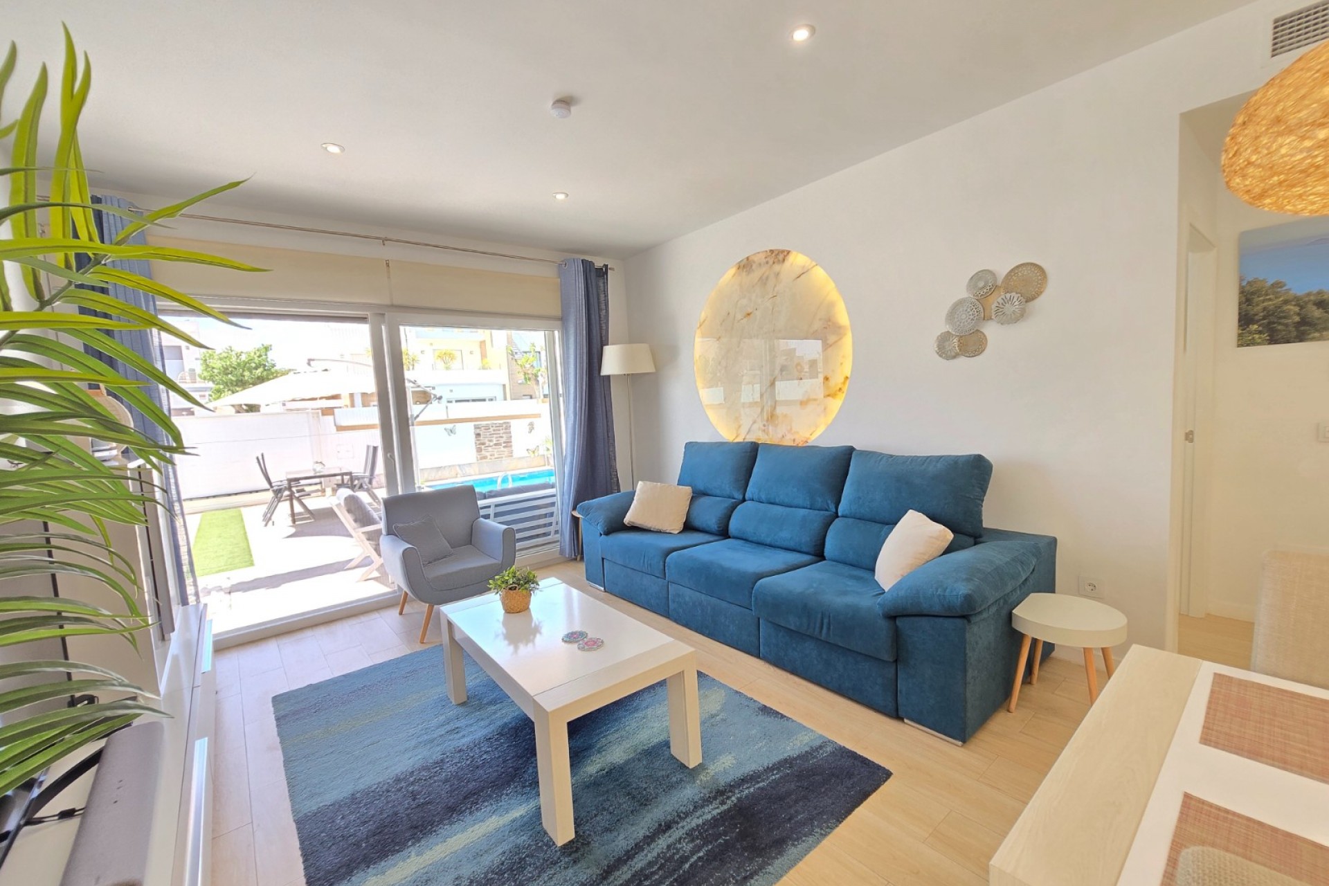 Resale - Villa -
Pilar de la Horadada - Costa Blanca