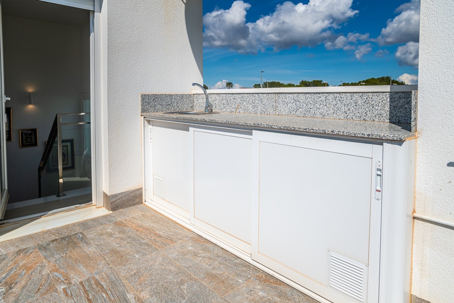 Resale - Villa -
Pilar de la Horadada - Costa Blanca