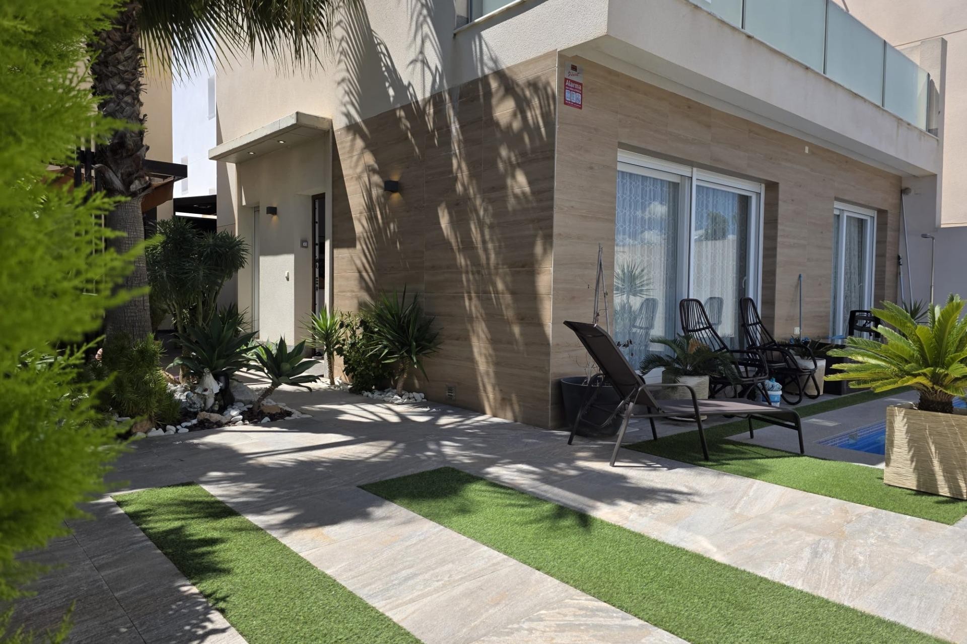 Resale - Villa -
Pilar de la Horadada - Zona Pueblo