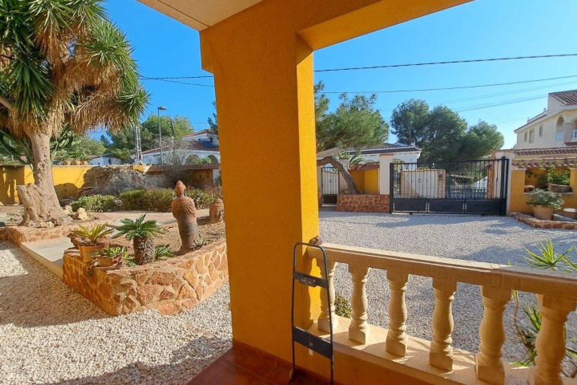 Resale - Villa -
Pinar de Campoverde - Inland