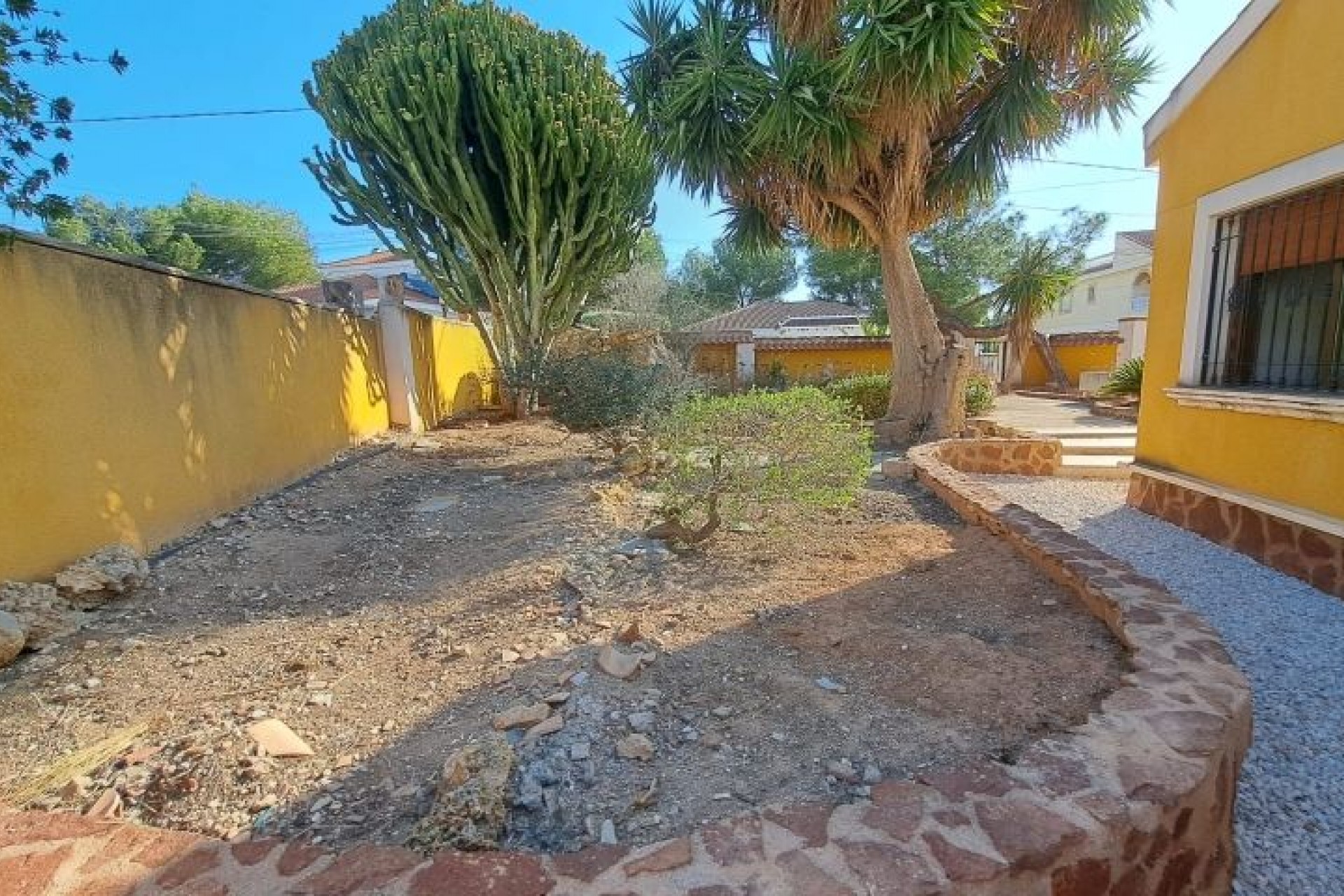 Resale - Villa -
Pinar de Campoverde - Inland