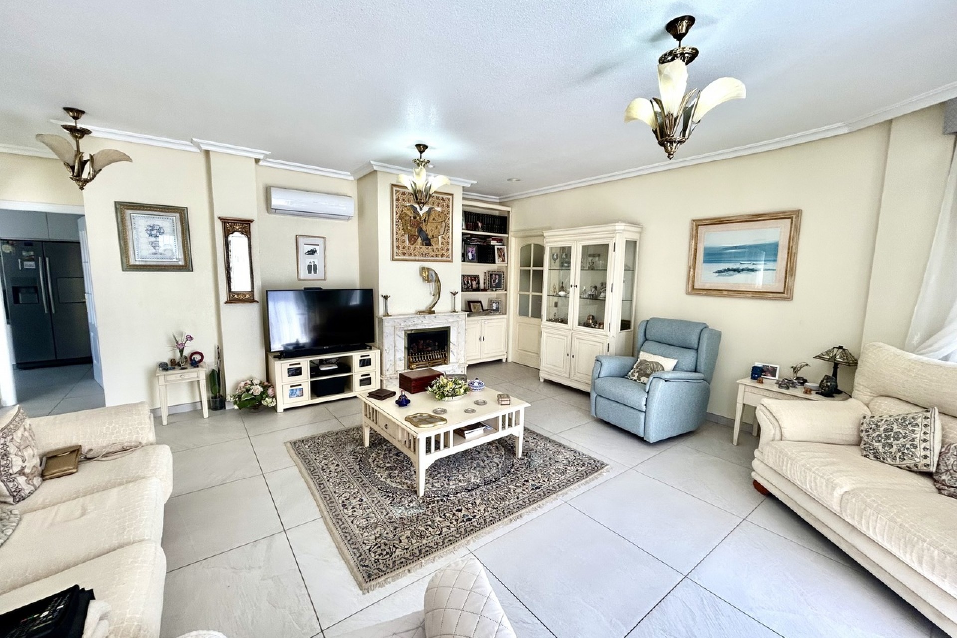 Resale - Villa -
Pinar de Campoverde - Inland