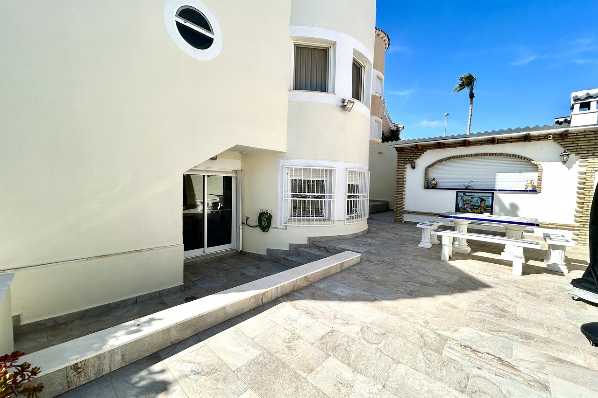 Resale - Villa -
Pinar de Campoverde - Inland