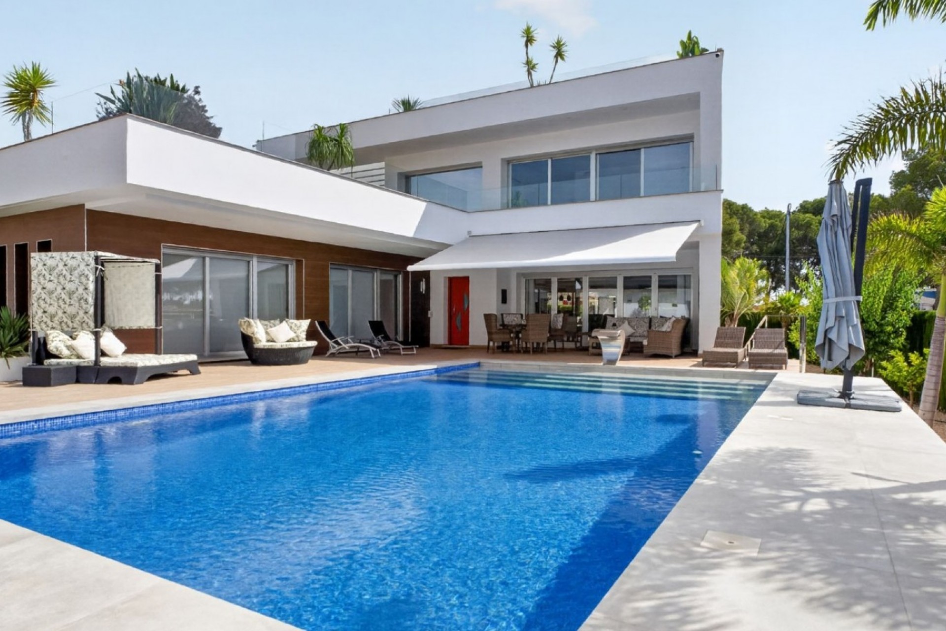 Resale - Villa -
Pinar de Campoverde - Inland