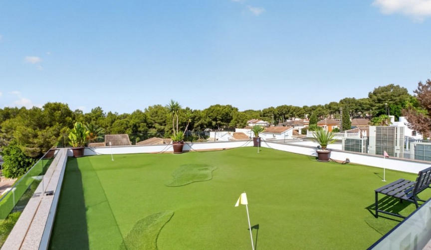 Resale - Villa -
Pinar de Campoverde - Inland