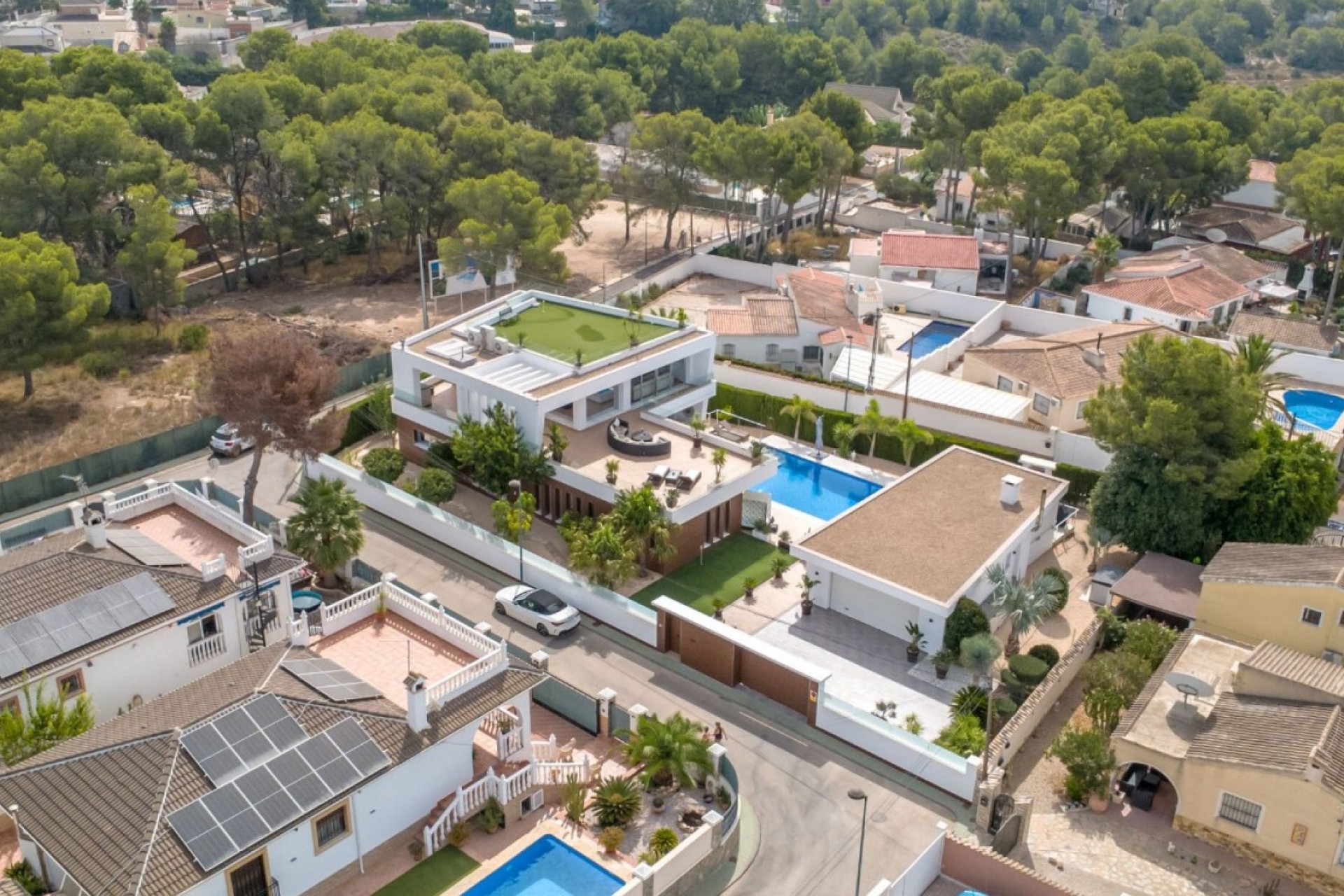 Resale - Villa -
Pinar de Campoverde - Inland