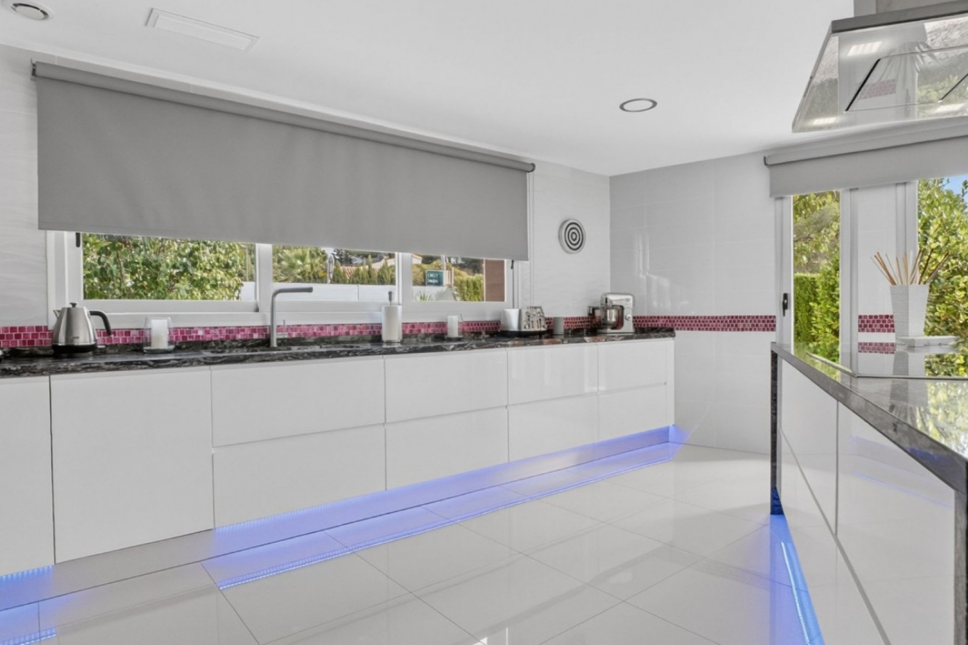 Resale - Villa -
Pinar de Campoverde - Inland