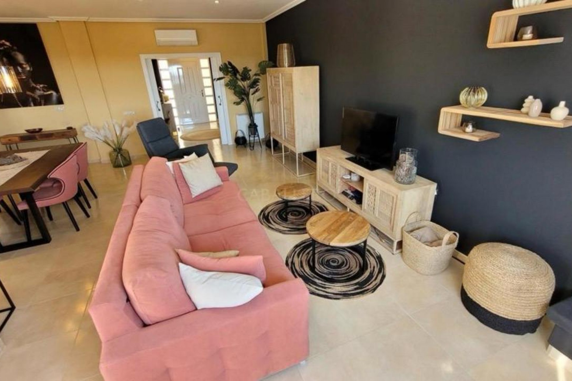 Resale - Villa -
Pinar de Campoverde - Inland