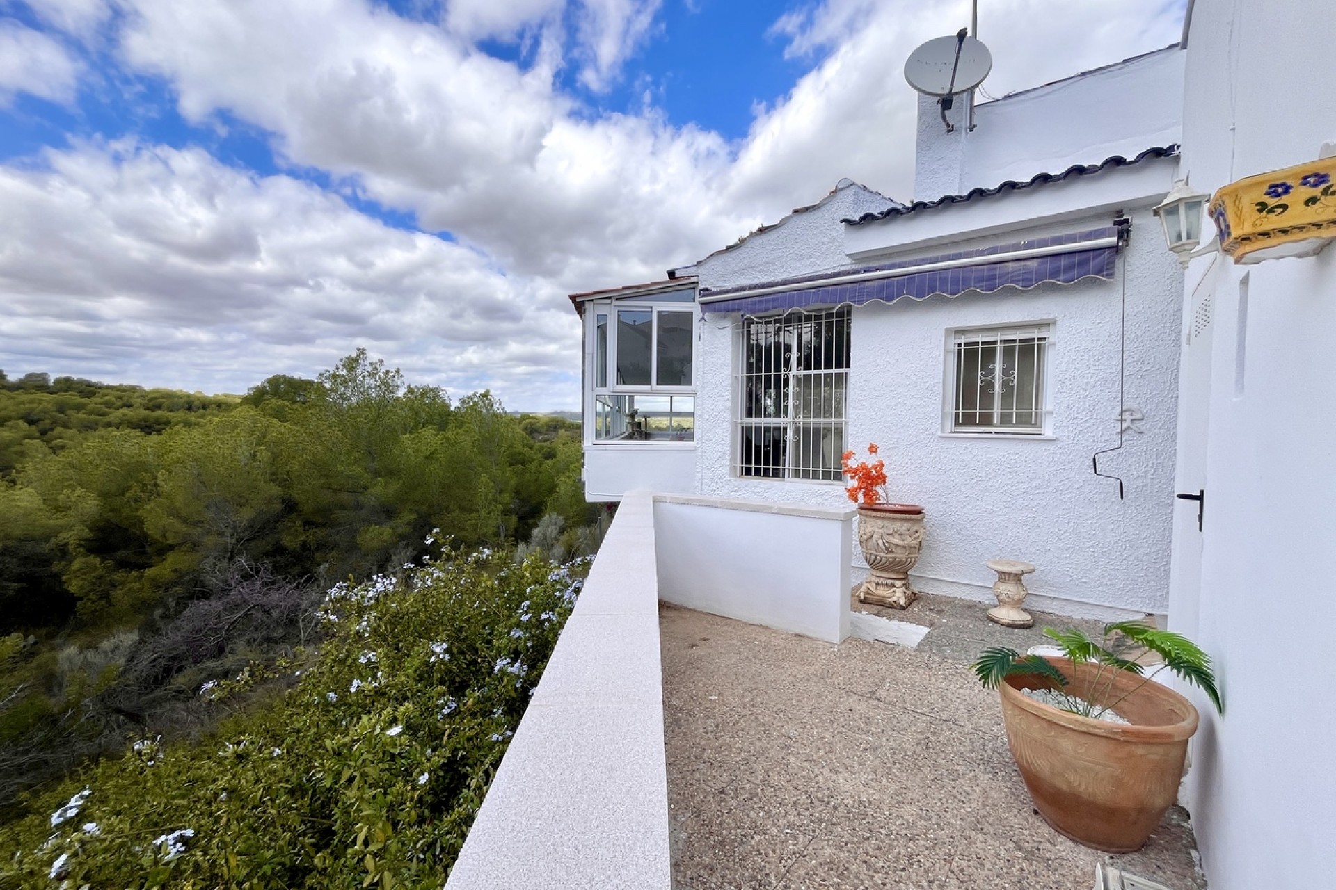 Resale - Villa -
Pinar de Campoverde - Inland