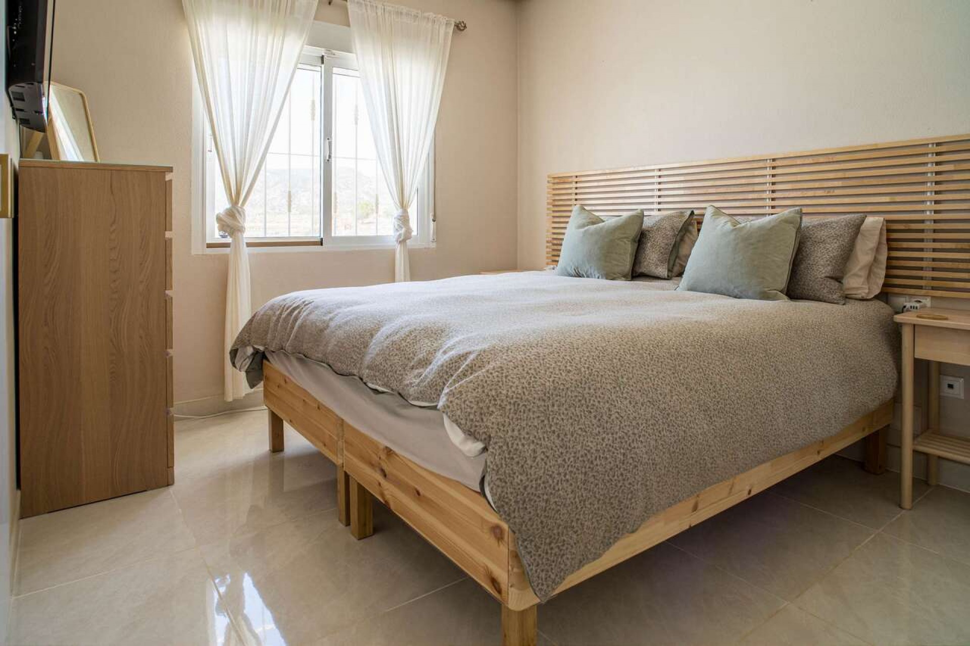 Resale - Villa -
Pinoso - Inland