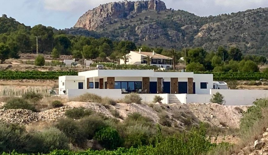 Resale - Villa -
Pinoso - Inland