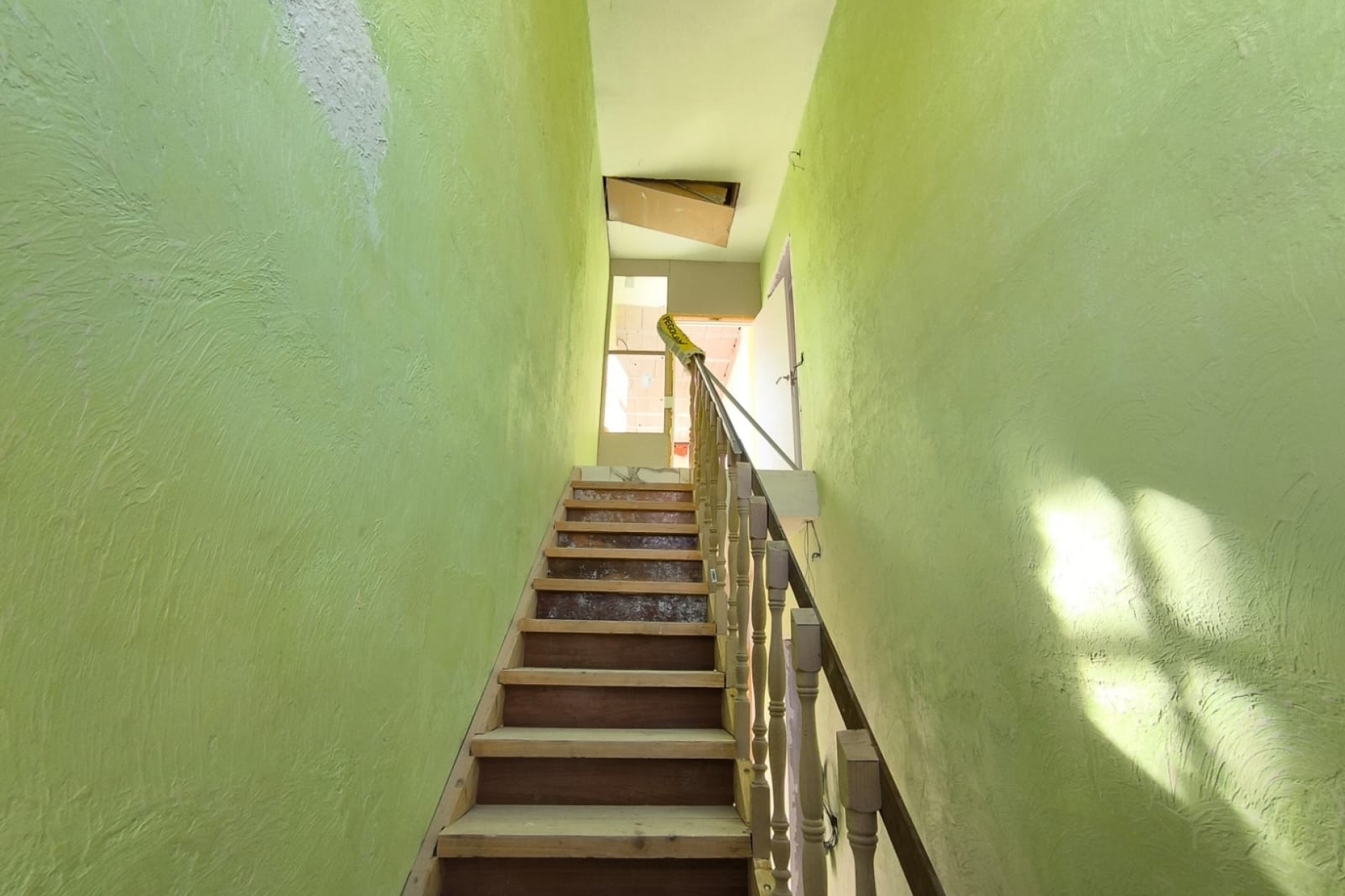 Resale - Villa -
Pinoso - Inland