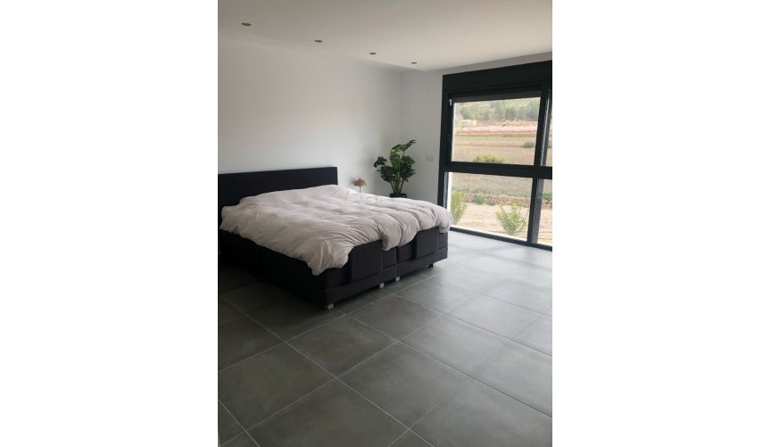 Resale - Villa -
Pinoso - Inland