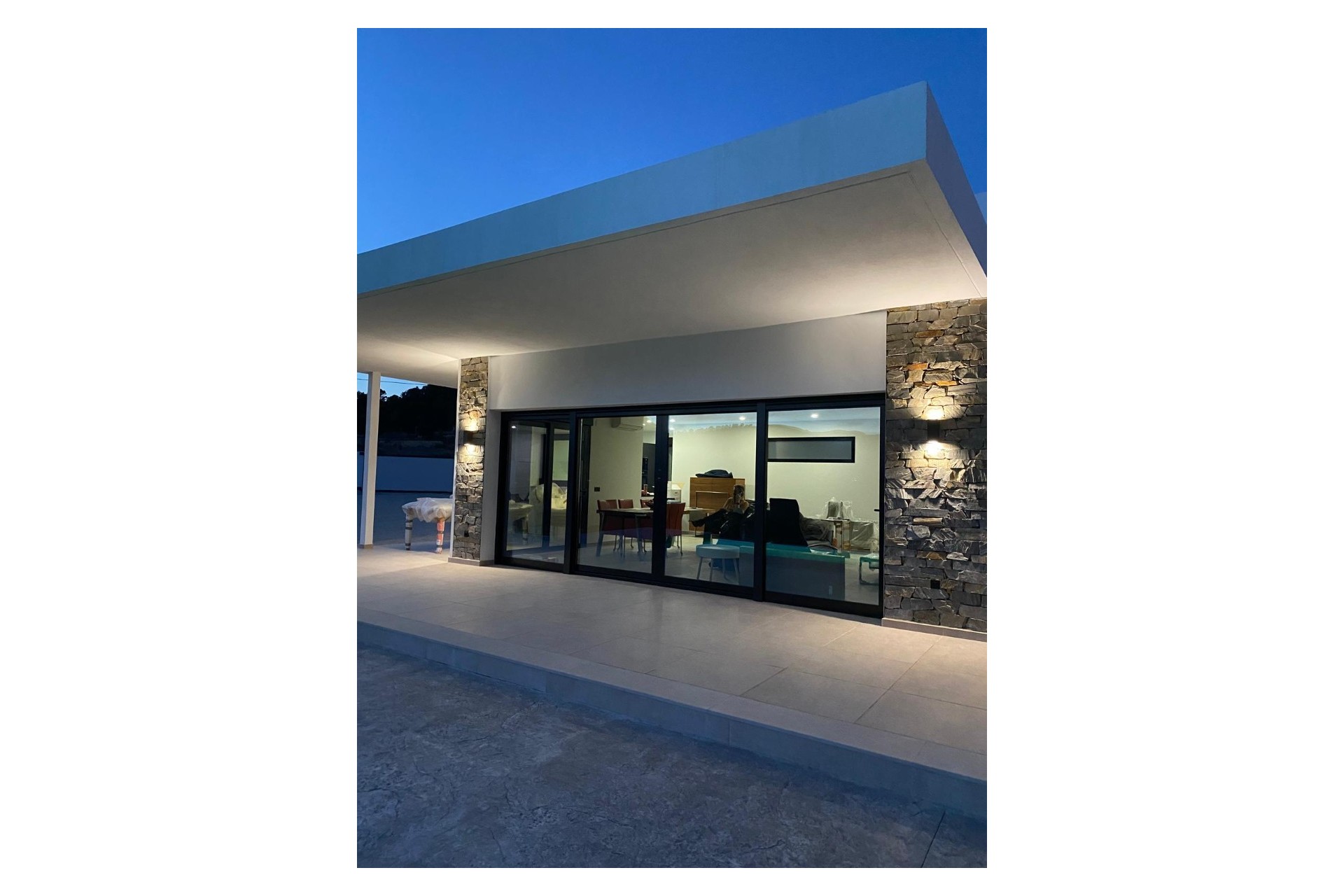 Resale - Villa -
Pinoso - Inland