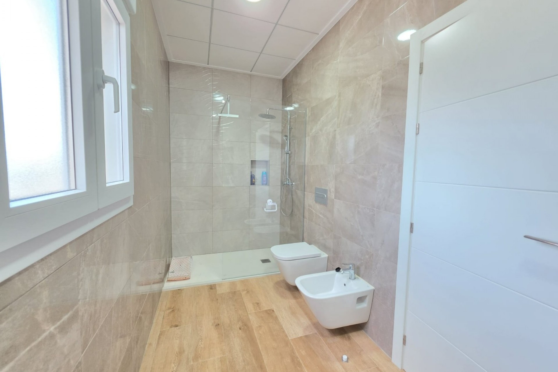 Resale - Villa -
Pinoso - Inland