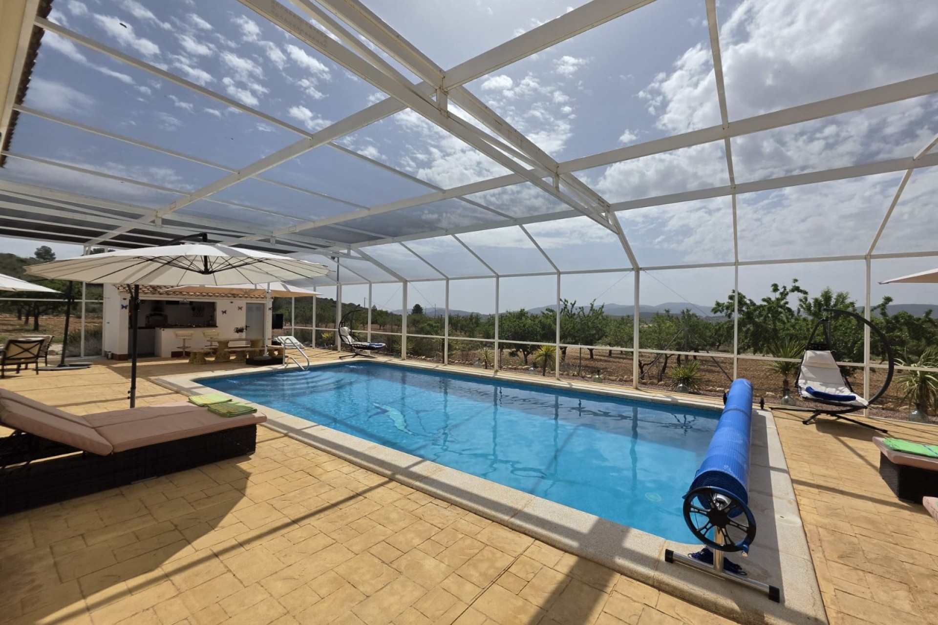 Resale - Villa -
Pinoso - Inland