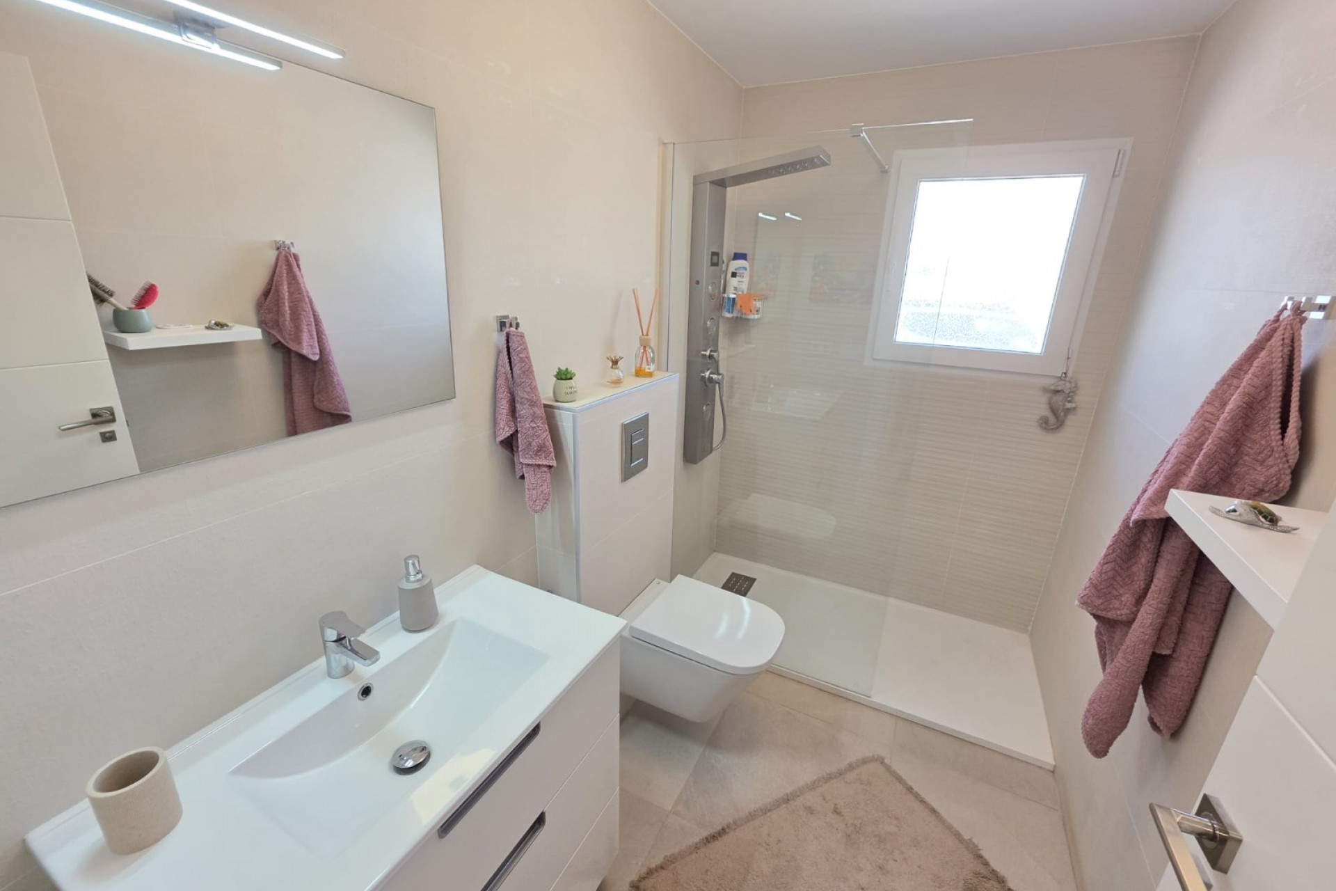 Resale - Villa -
Pinoso - Inland