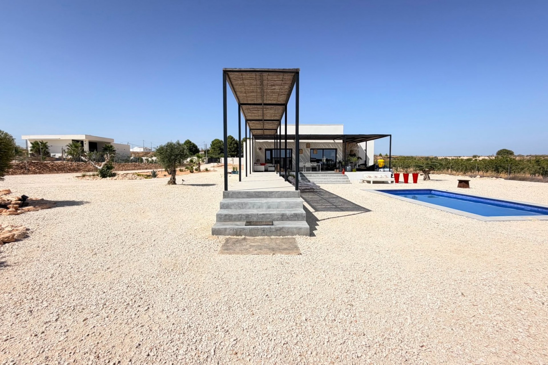 Resale - Villa -
Pinoso - Inland
