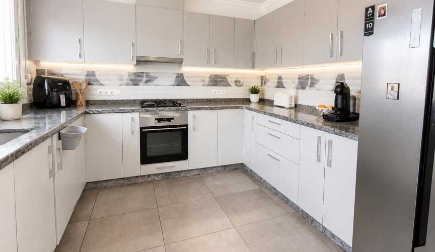 Resale - Villa -
Pinoso - Inland
