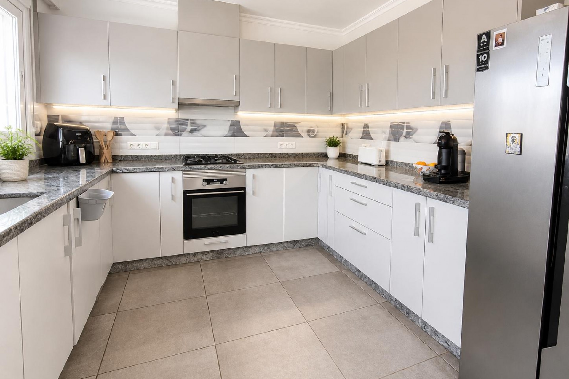 Resale - Villa -
Pinoso - Inland